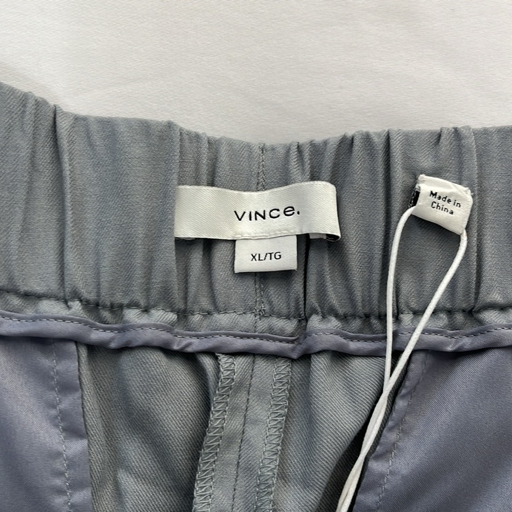 Vince NWT Pleated Dress Pants Size XL Gray 100% Viscose - Picture 6 of 9